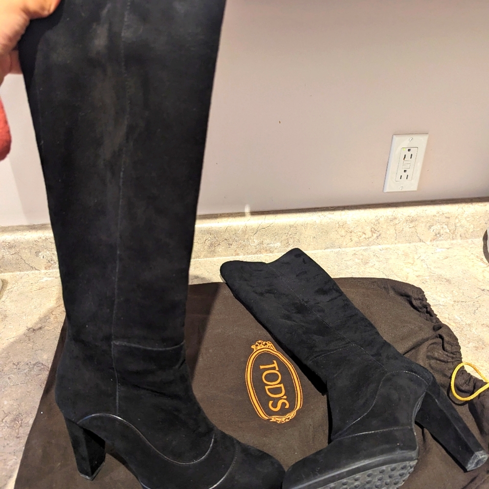 Tod's Suede tall Boots